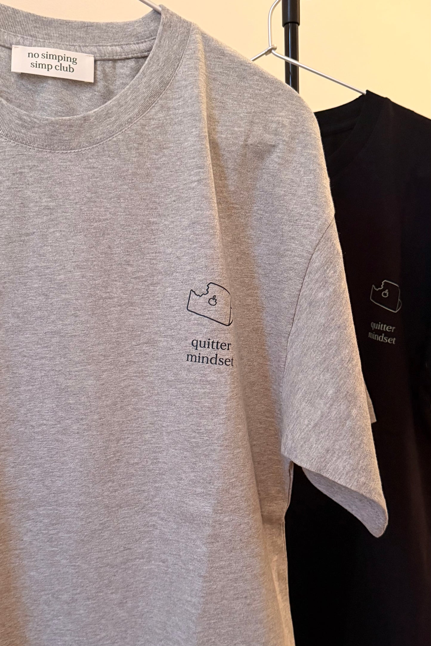 Quitter mindset T-shirt - breakfasting (pre-order)
